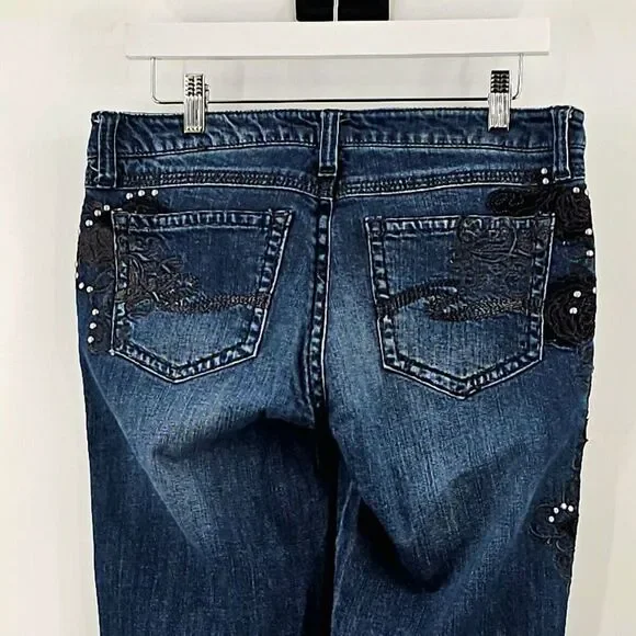 Wrangler Rock 47 Jeans Size 9 Women's Mid-Rise Embroidered‎ Designs Bootcut Leg - Picture 5 of 13